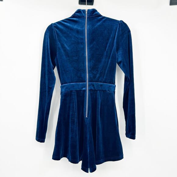 Windsor Womens Coquette Going Out Velvet Choker Plunge Cutout‎ Romper Size S - Picture 10 of 10